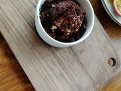 -ROAST coffee & eatery