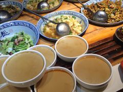 -郭巨人农家食堂(南部商务区店)
