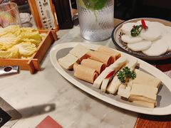 -尚尚仙·酸汤猪手·猪肚鸡火锅(华联万柳购物中心店)