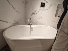 -苏州金鸡湖中茵皇冠假日酒店