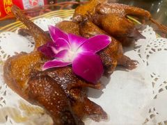 红烧乳鸽-尚竹阁冬瓜盅·18年地标美食(平洲店)