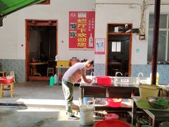 -烂厅下牛肉汤