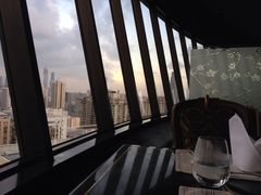 iphone_upload_pic-广州花园酒店-凌璇阁360度高空海鲜自助餐CAROUSEL