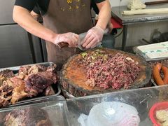 -闫家驴肉老店(华电一校店)