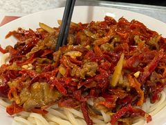 辣皮子韭菜肉拌面-汗腾格里·风味餐厅(新疆驻京办店)