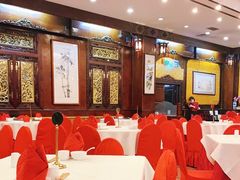 大堂-九花山烤鸭店