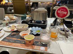 -金马门国际美食百汇(珞喻路店)