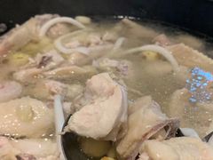 -东椰·海南椰子鸡火锅(朝阳门店)