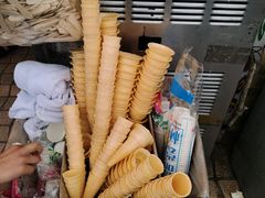 -古老冰山特色冰淇淋店(艾提尕尔店)