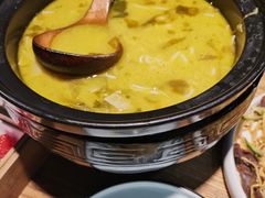 -九锅一堂酸菜鱼(万达广场店)