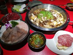 -谭鸭血老火锅(万象九宜城店)
