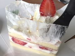 -花花卷卷·鲜食蛋糕(静安久光百货店)