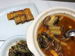 -楚山晓·湖北菜(武汉光谷K11店)