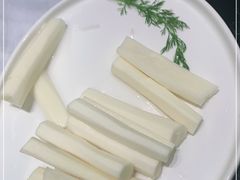 -红鼎豆捞·非遗鲍皇汤火锅(宝丰路店)