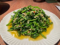 臭豆腐炒蓬蒿-浩海火燒雲傣家菜(芮欧百货店)