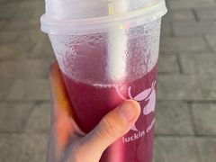 -瑞幸咖啡(杭州绿地中央店)