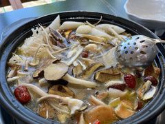 -野菌皇海景野生菌火锅(滨海大道店)
