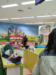 -孩子王(万达广场店)