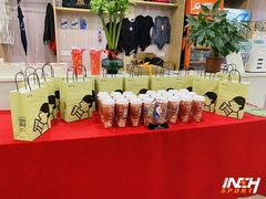 -金摩尔健身游泳(万象城鼎丰大厦店)