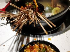 -钢管厂五区小郡肝串串香(奥克斯广场锦城万达店)