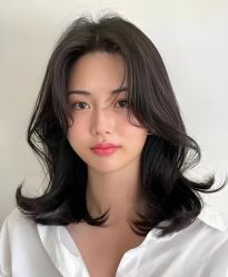 -米娜护肤造型