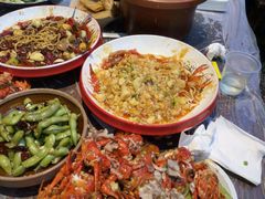 -老街烧烤大排档·地道湖北菜·龙虾馆(汉口火车站店)