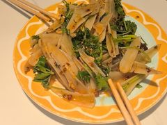 -嗨辣小聚·盘锦河蟹·海鲜烧烤龙虾(盘锦十年好店)