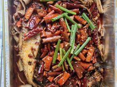 -鸣记脆皮烤鱼·海鲜烤鱼(三八广场店)