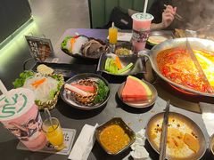 -湊湊火锅·茶憩(杭州湖滨银泰in77店)