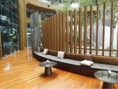 -上海滴水湖皇冠假日酒店