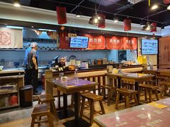 大堂-双燕楼·手工馄饨·汤面小吃(世纪汇店)