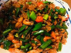-临江餐馆二楼美食部落
