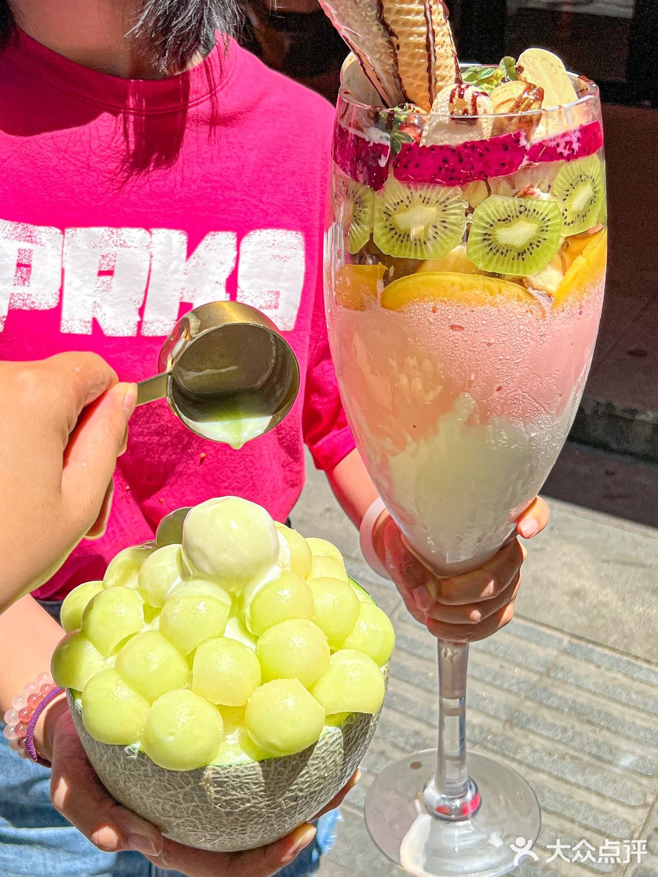 这个夏天总要吃一次这个zui大的冰淇淋吧！