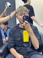 -藤野造型专业烫染接发