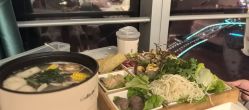 -拾玥辣妈月子会所(双子塔店)