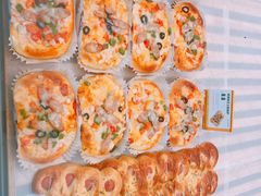 黑橄榄芝士香肠披萨-仟吉KenGee(建文店)