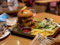 Ricci稻草人双层牛肉汉堡-Ricci睿奇美式餐厅(五道口店)
