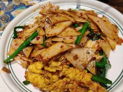 -云海肴·汽锅鸡·云南菜(天山百盛优客店)