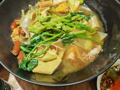 -万记麻辣烫国展总店