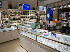 -新视达眼镜店·蔡司·依视路(名镜苑店)