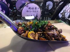 铁锹海鲜汇-特色酱椒鱼私房菜(黄鹤楼店)