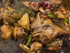 -八两八金·莱芜特色炒鸡(市南漳浦路店)