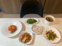 -蜜悦居月子会所(环贸中心店)