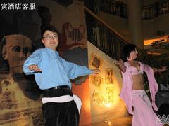 客人互动-国宾酒店-花园咖啡自助餐厅(北营房中街店)