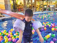 -泉城欧乐堡戏水湾艺术养生温泉