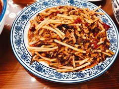 干煸藕丝-椒香川流不息川菜馆(二七北路店)