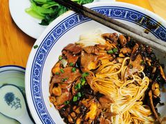蛤蜊猪肝面-沪西老弄堂面馆(定西路店)