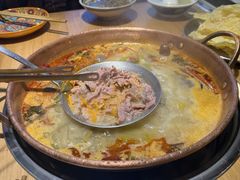 -洱火云南酸菜牛肉火锅(石景山当代商城店)