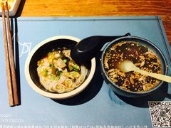 -八月美食小馆(银泰城总店)