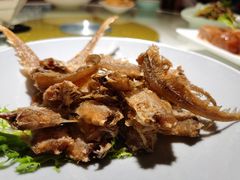 -侬佳蒸菜馆(听潮店)